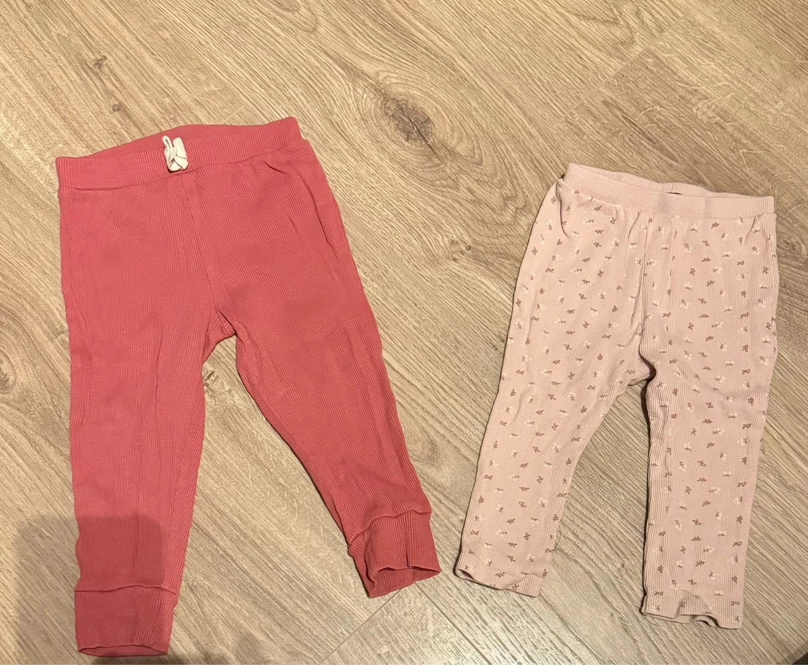 2 leggings